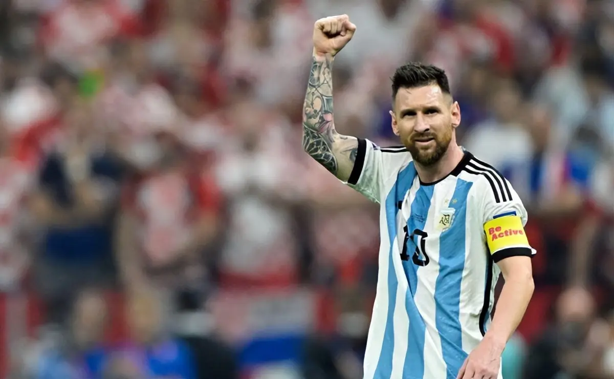 年轻的双核, div, 是梅西用进